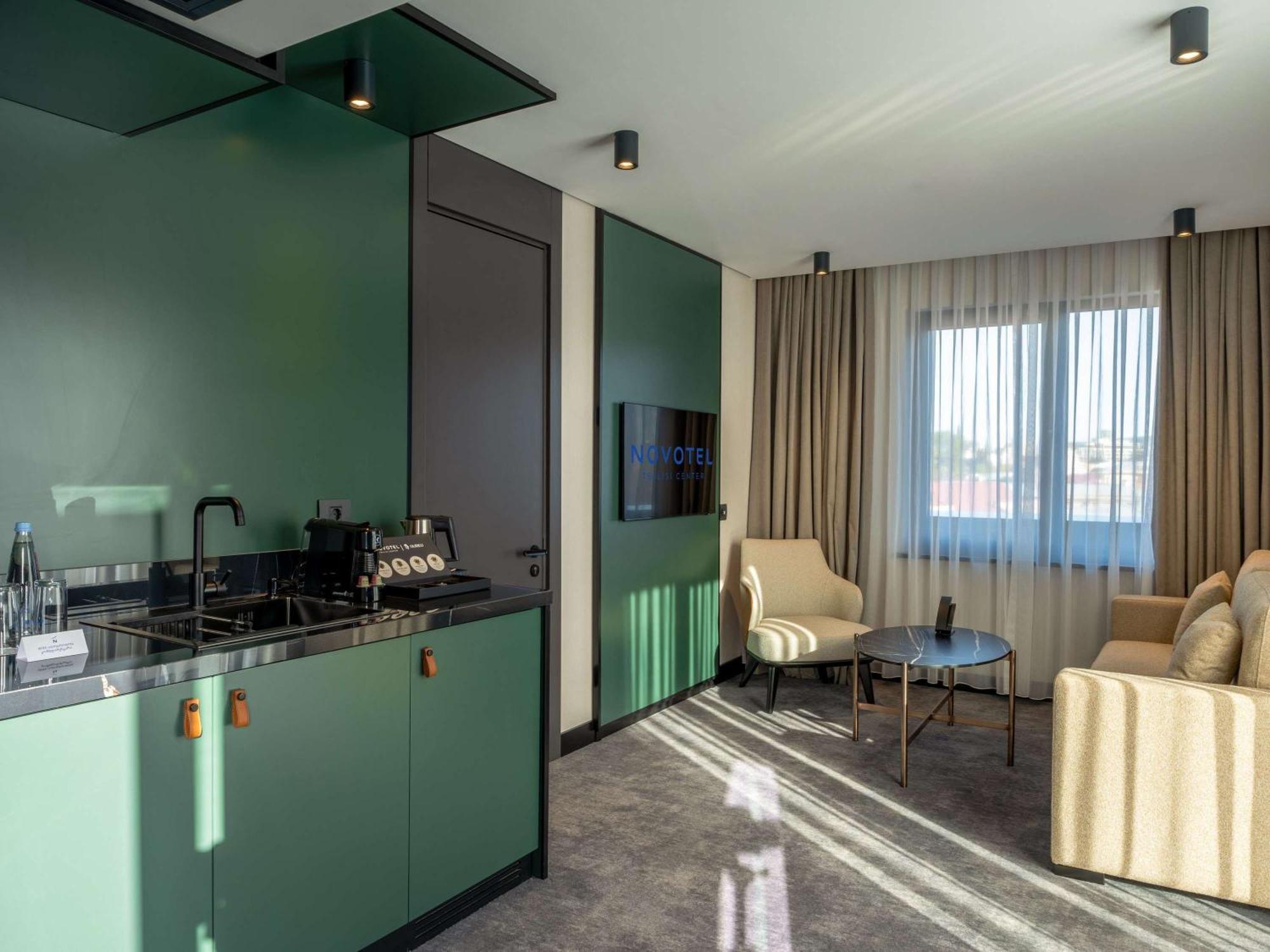 Novotel Tbilisi Center エクステリア 写真