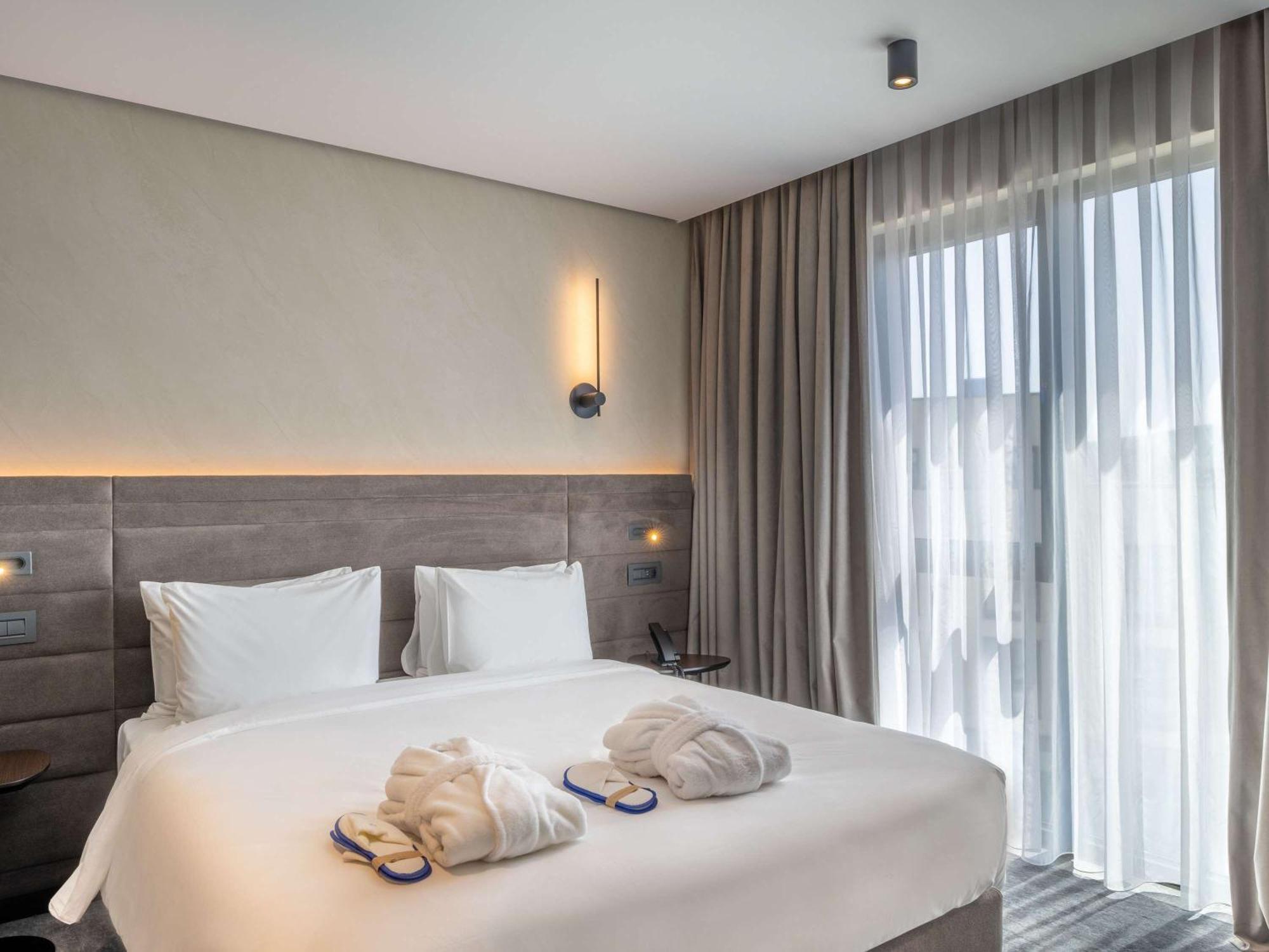Novotel Tbilisi Center エクステリア 写真