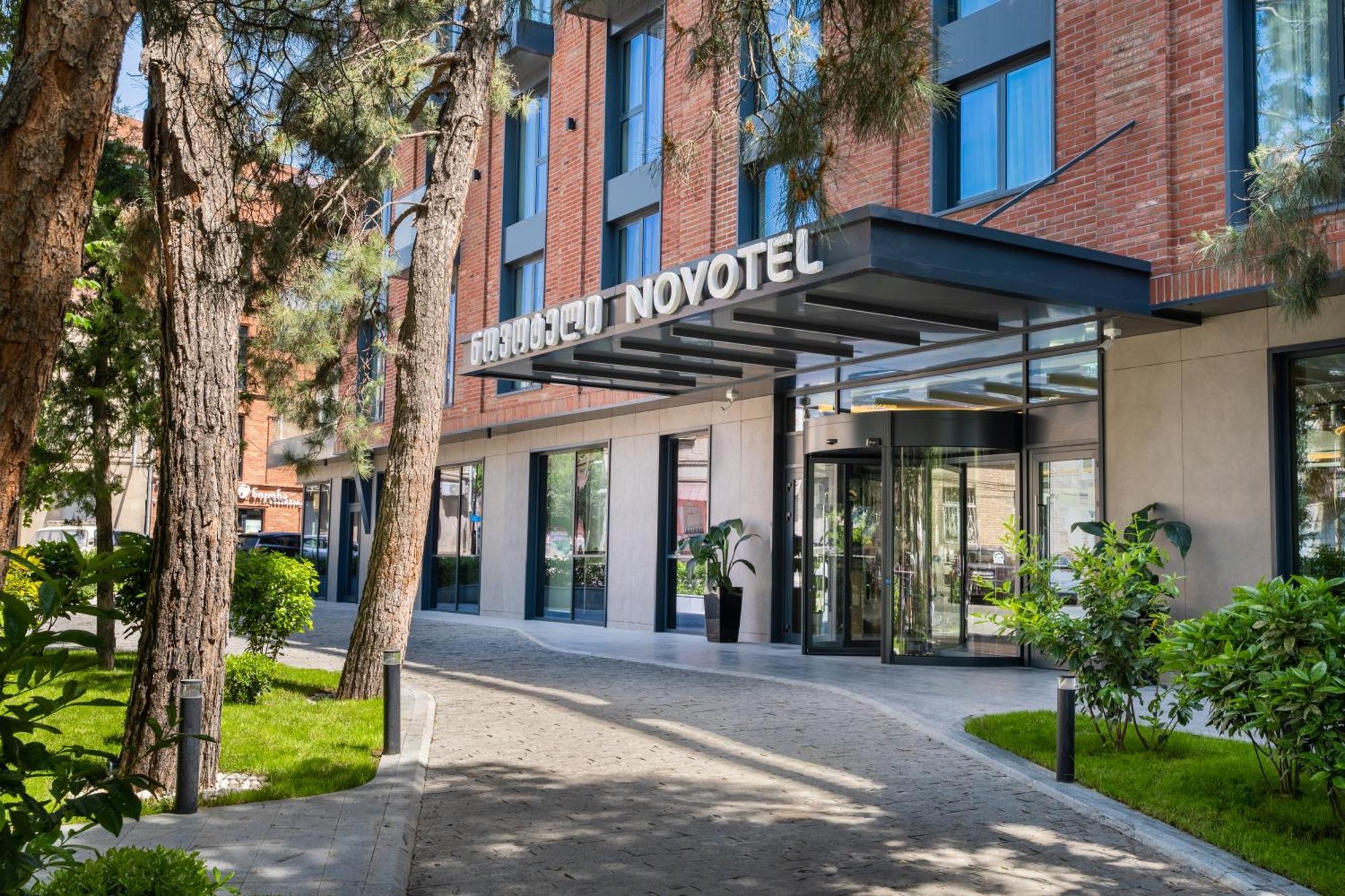 Novotel Tbilisi Center エクステリア 写真