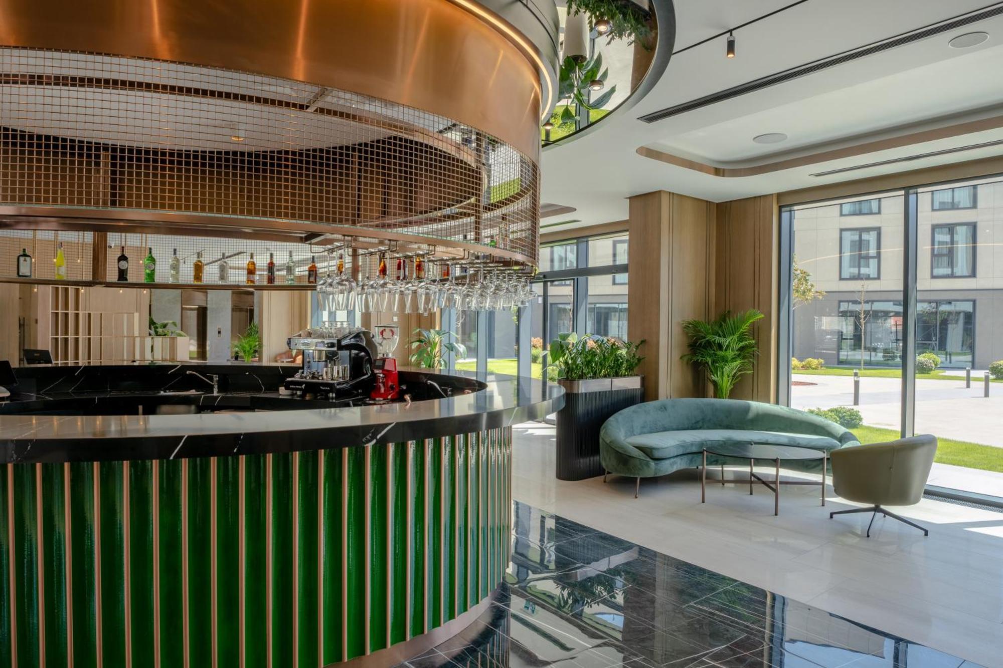 Novotel Tbilisi Center エクステリア 写真