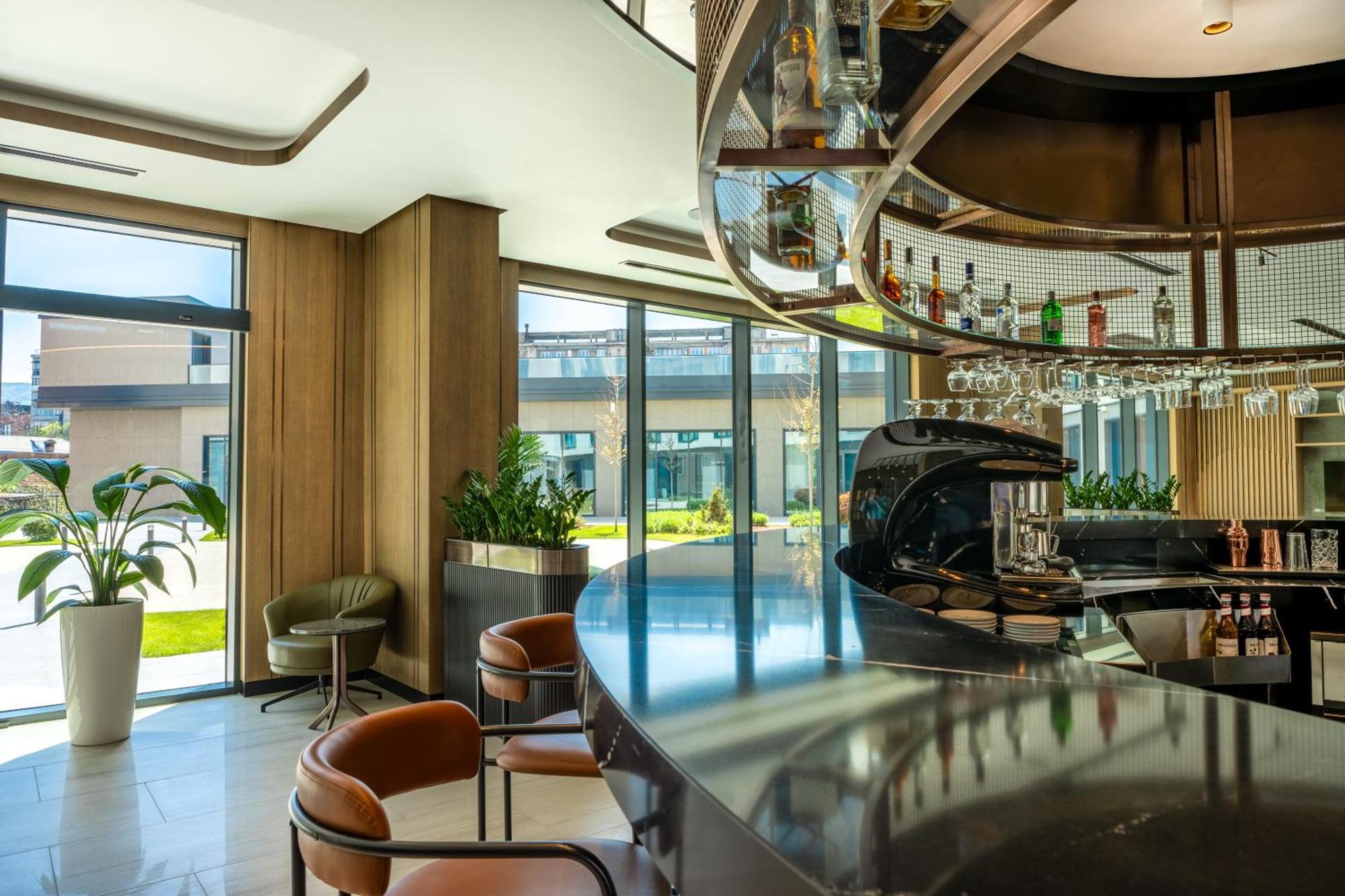 Novotel Tbilisi Center エクステリア 写真